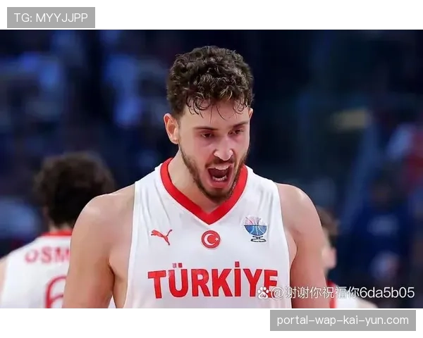 申京末节灌篮追至5分差，火箭最后反扑关键时刻内线得分